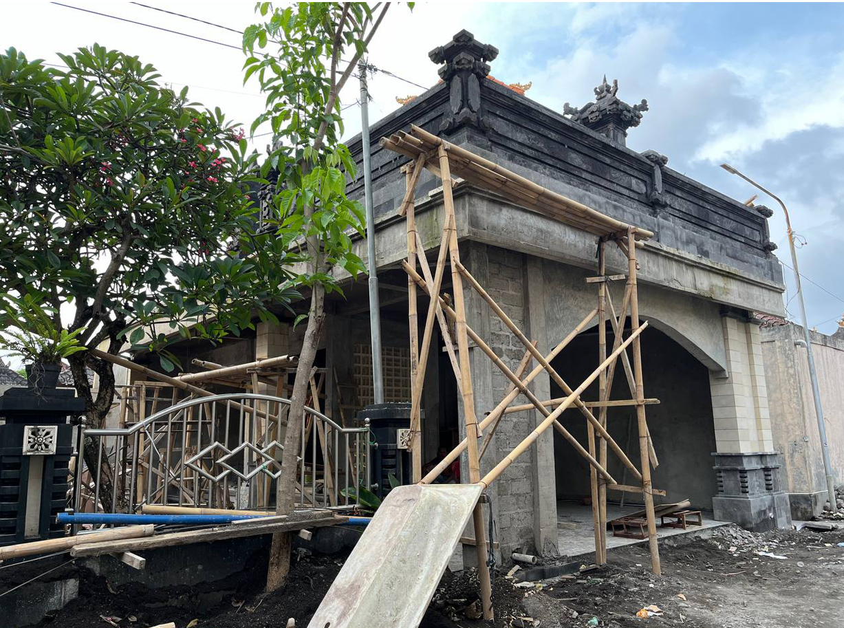 Bale Gong & Pura Penyarikan Banjar Kerthayasa - Kedonganan Image 7