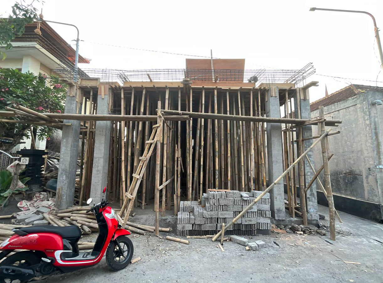 Bale Gong & Pura Penyarikan Banjar Kerthayasa - Kedonganan Image 9